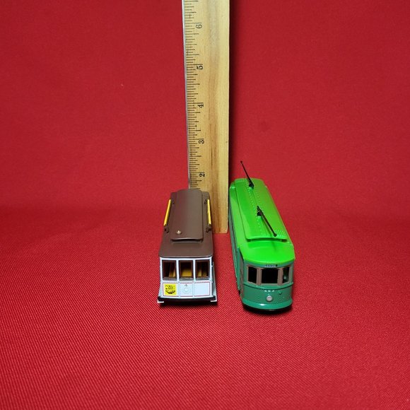 Classic Streetcars Set of 2 - Picture 8 of 12